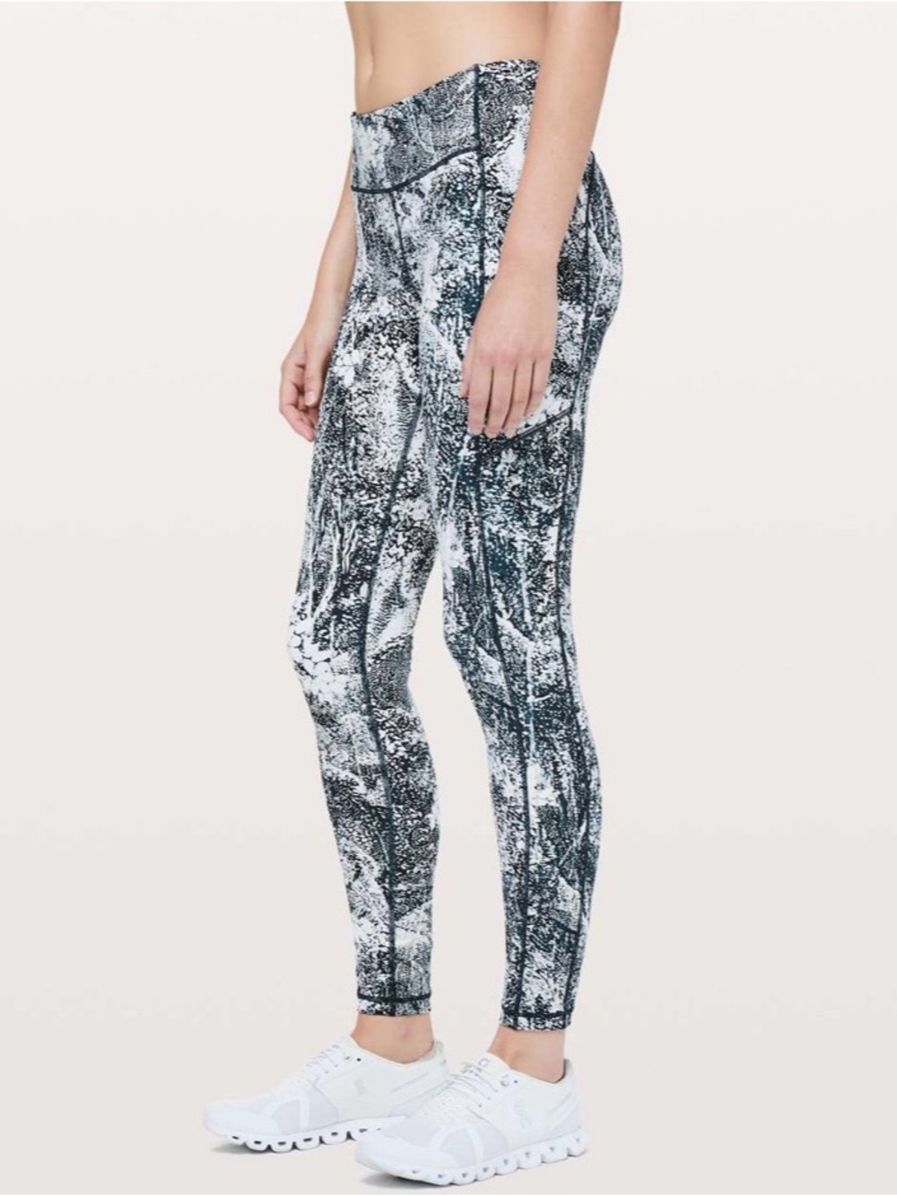 Lululemon Mid rise Speed Up 25” Running tights, size 4 color: wildwood, blue